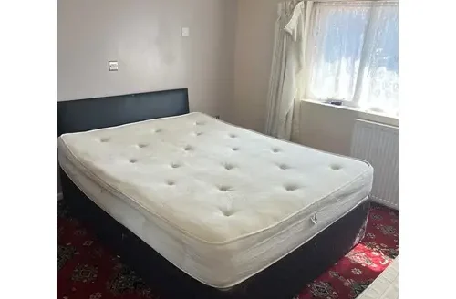4 Bed Semi-Detached